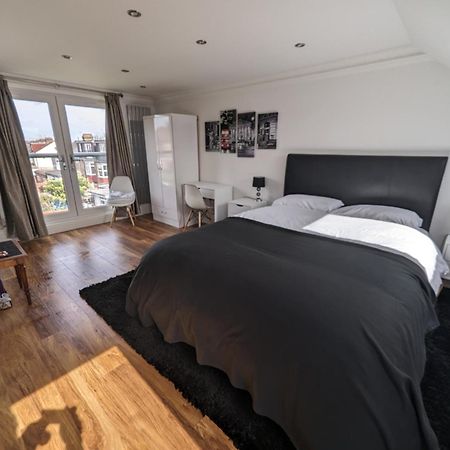 Luxury Hotel Rooms Palmers Green Exterior foto